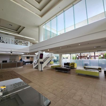 Cairns Luxury Seafront Apartment Exteriör bild