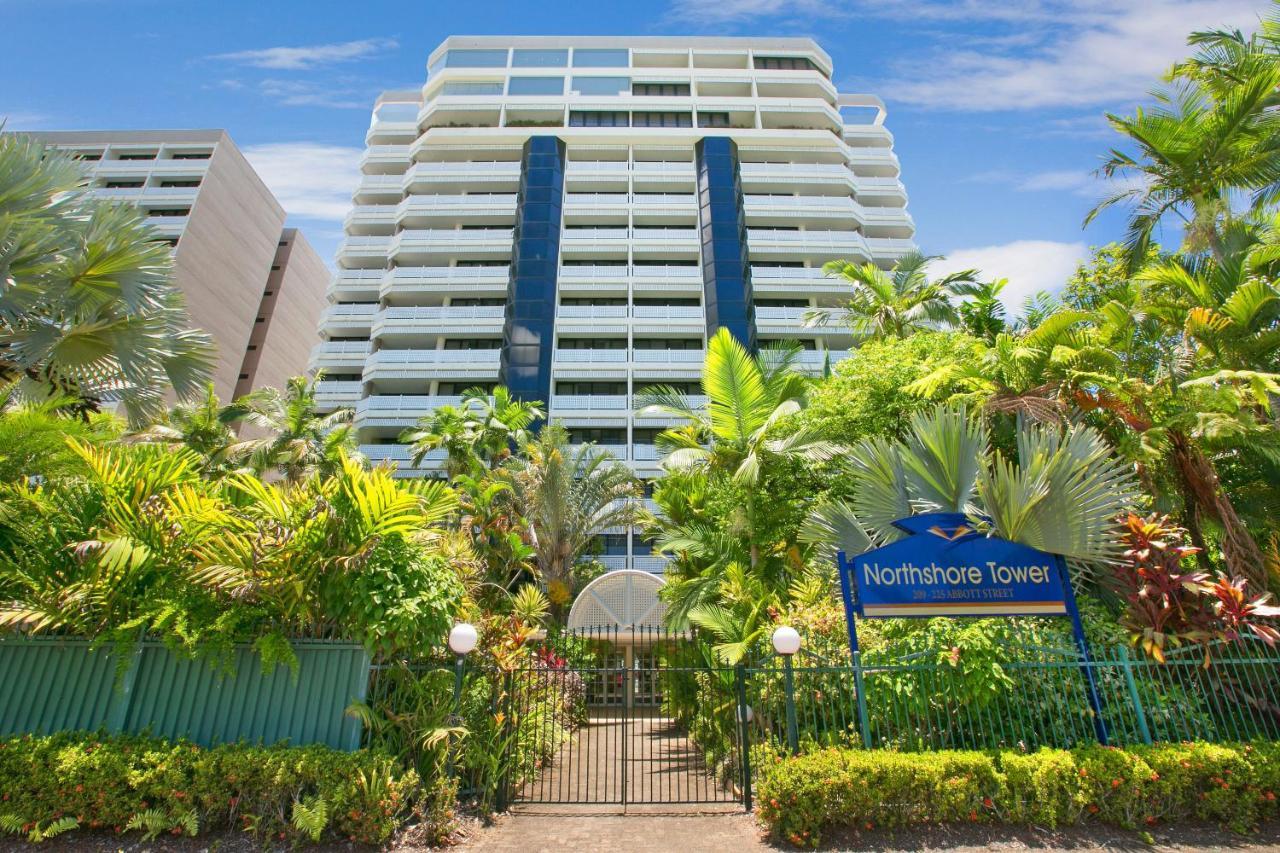 Cairns Luxury Seafront Apartment Exteriör bild